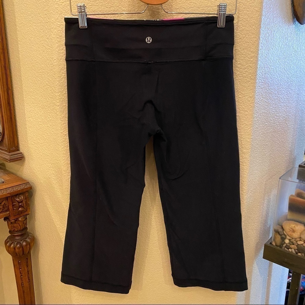 LULULEMON Women Reversible Cropped Pants Size 8 - Picture 5 of 9